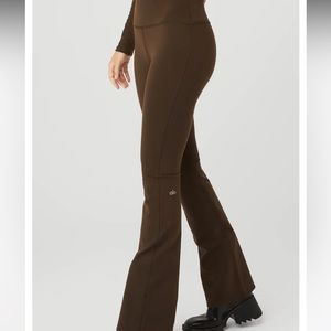 Alo Airbrush High-Waist Bootcut Leggings